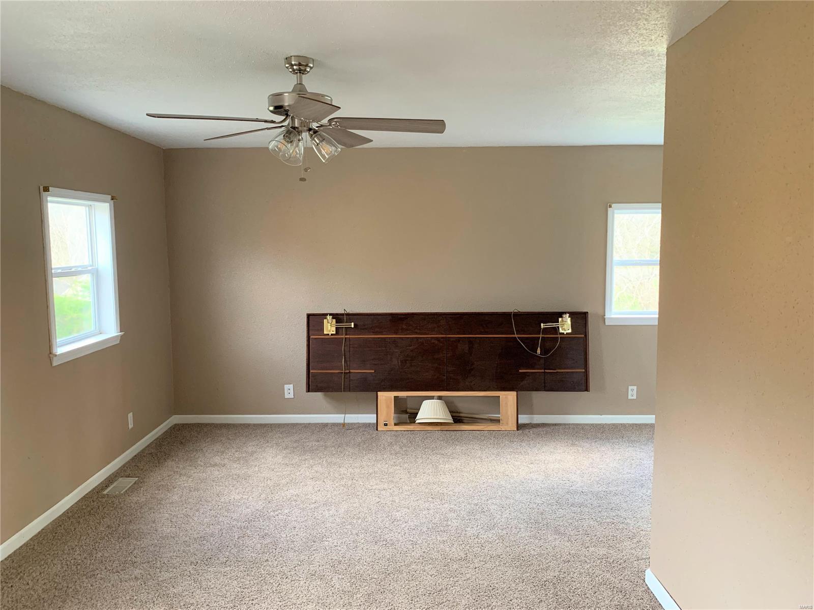 835 Chouteau Street Alton, IL 62002 - Photo 13 of 23