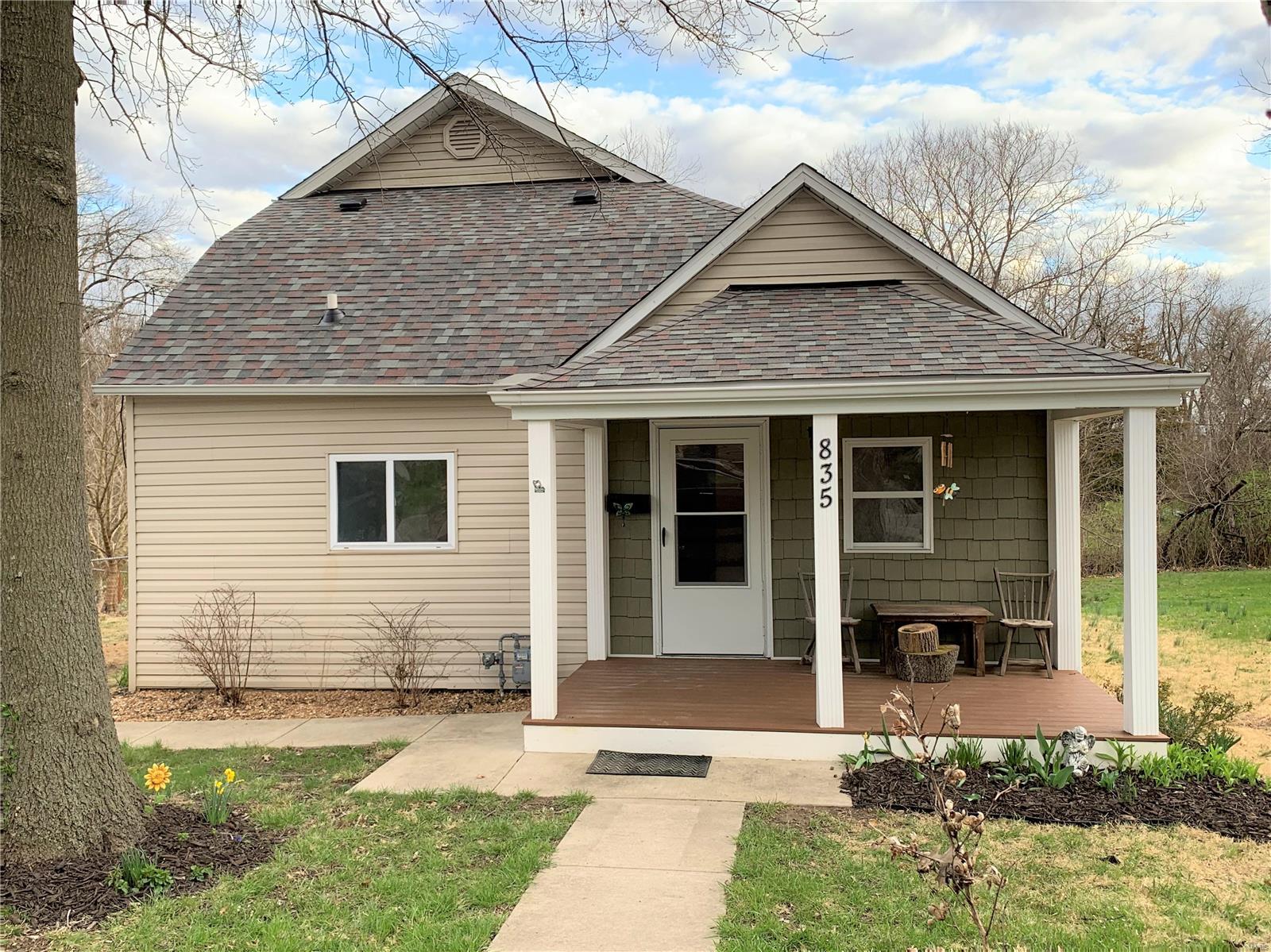 835 Chouteau Street Alton, IL 62002 - Photo 2 of 23