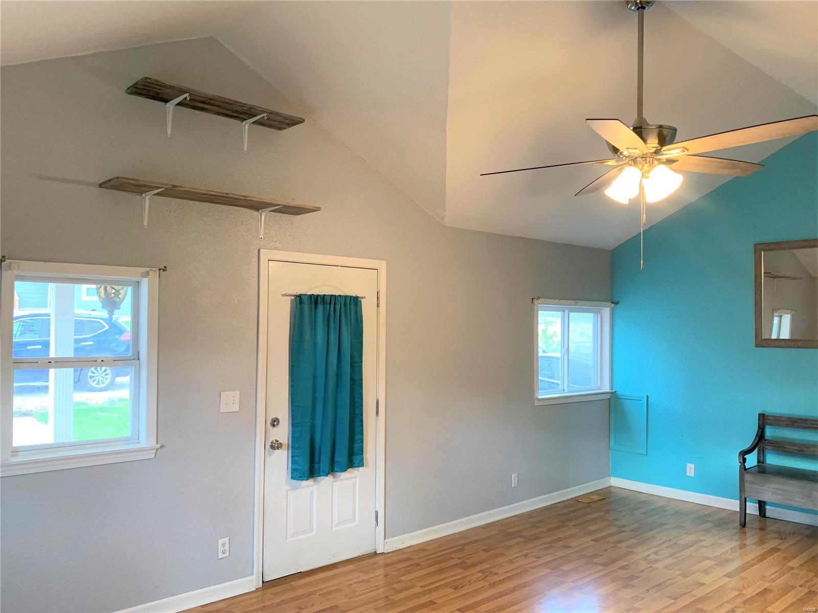 835 Chouteau Street Alton, IL 62002 - Photo 6 of 23