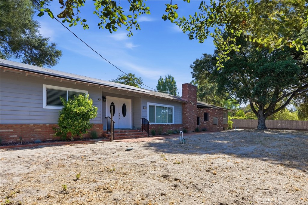 3855 Colima Road Atascadero, CA 93422 - Photo 3 of 53
