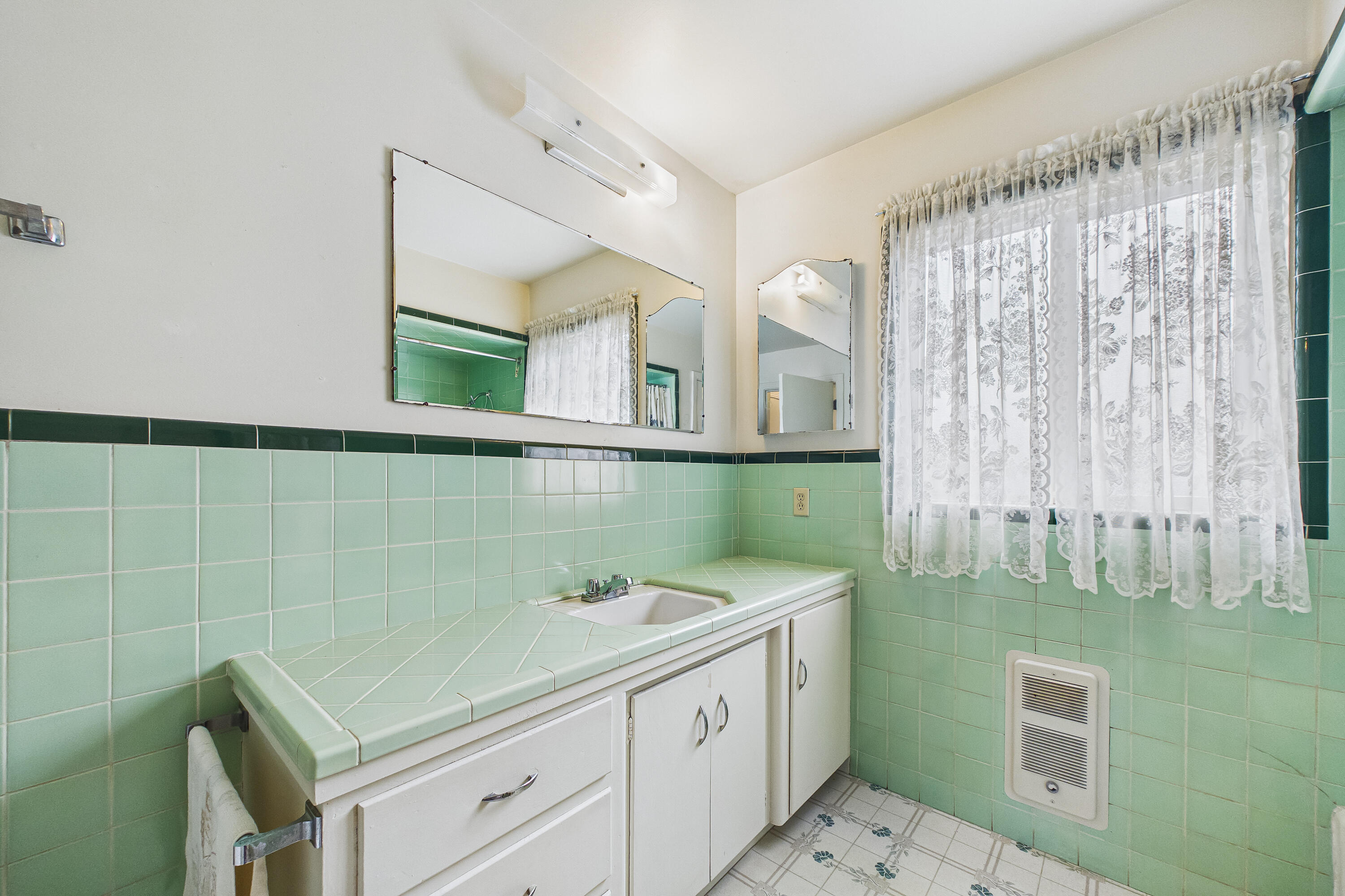 491 H Street Arcata, CA 95521 - Photo 16 of 41