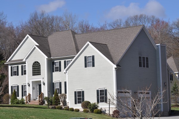 53 Locust Street Middleton, MA 01949 - Photo 1 of 30 Gallery Image 1