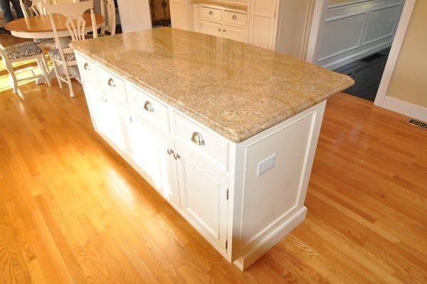 53 Locust Street Middleton, MA 01949 - Photo 14 of 30 Gallery Image 14