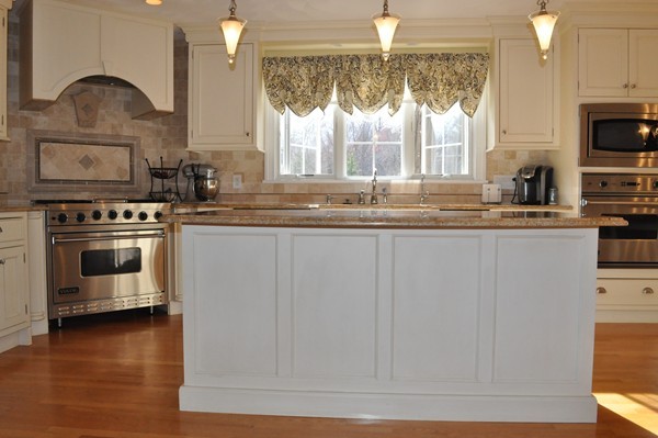53 Locust Street Middleton, MA 01949 - Photo 15 of 30 Gallery Image 15