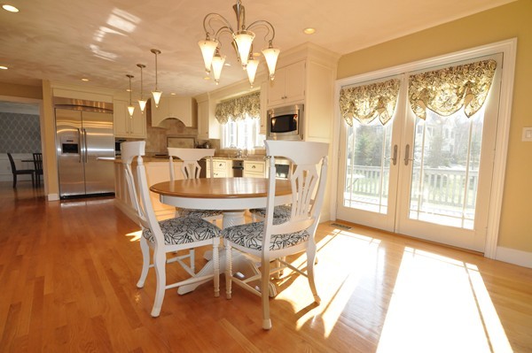 53 Locust Street Middleton, MA 01949 - Photo 10 of 30 Gallery Image 10