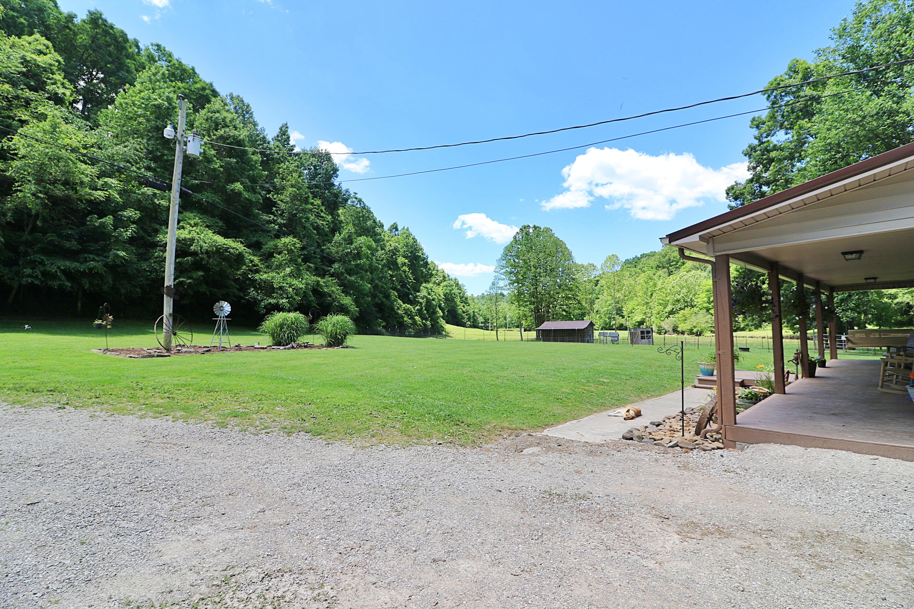 525 Bird Holler Road Oneida, TN 37841 - Photo 23 of 40 094A4511