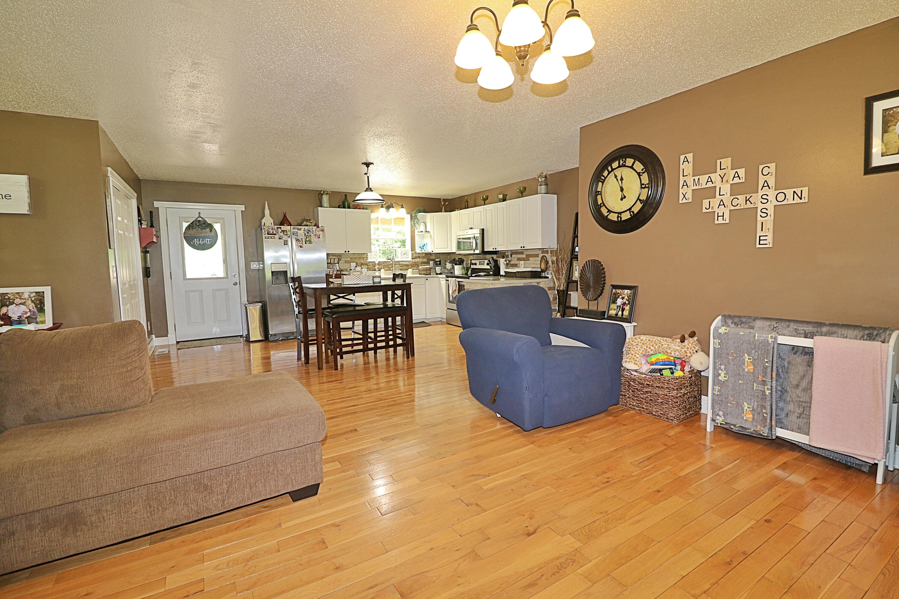 525 Bird Holler Road Oneida, TN 37841 - Photo 5 of 40 094A4521
