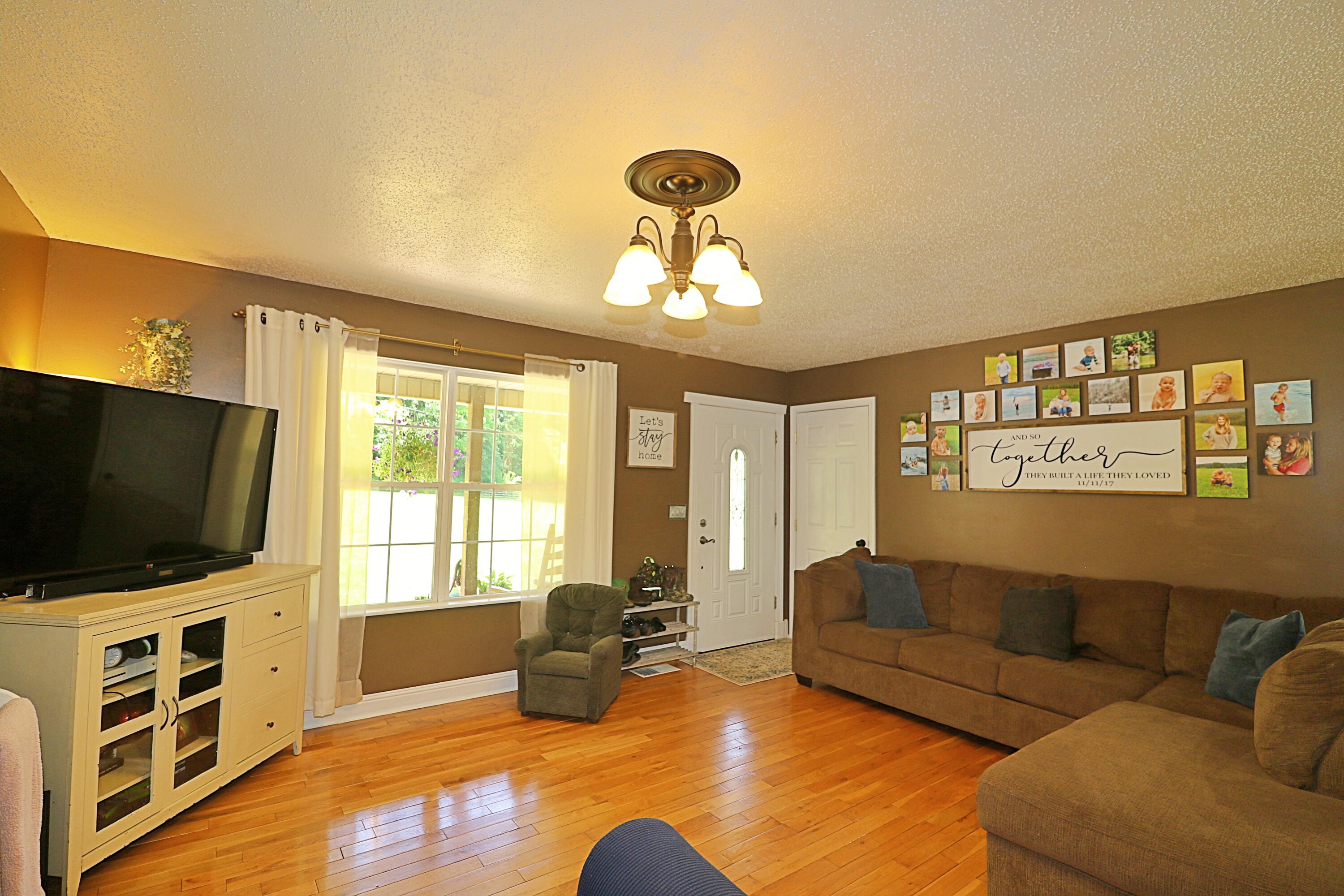 525 Bird Holler Road Oneida, TN 37841 - Photo 6 of 40 094A4512