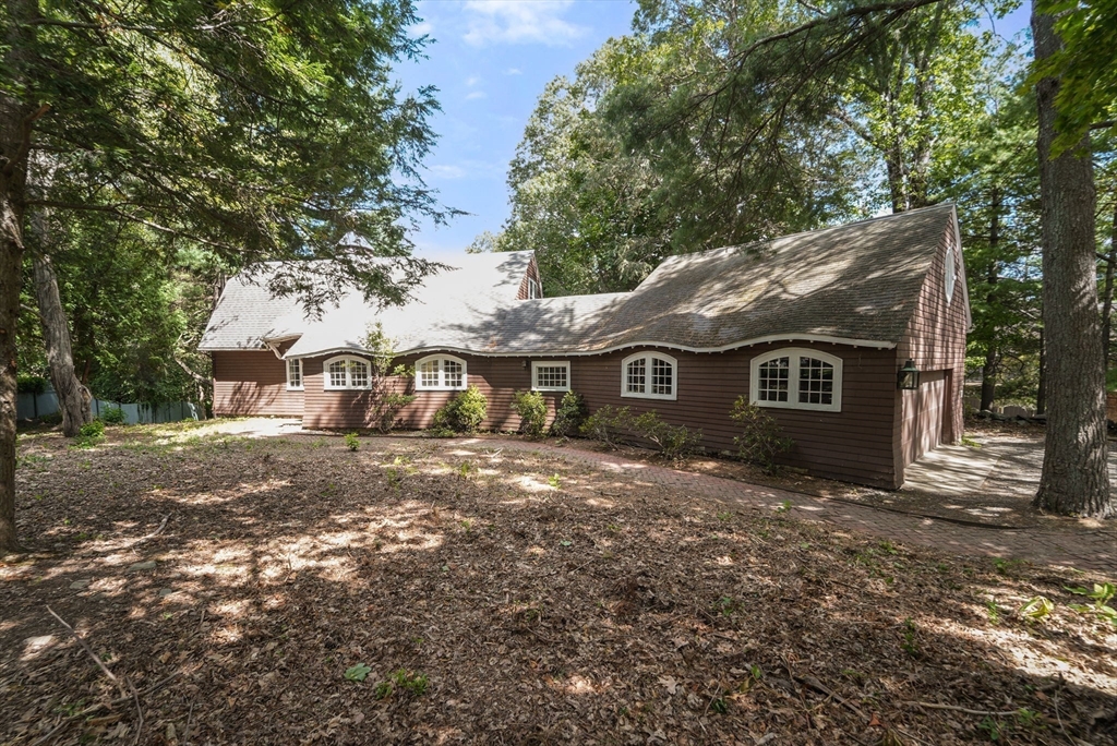 136 Dudley Road Newton, MA 02459 - Photo 1 of 23 a front view of a house with yard
