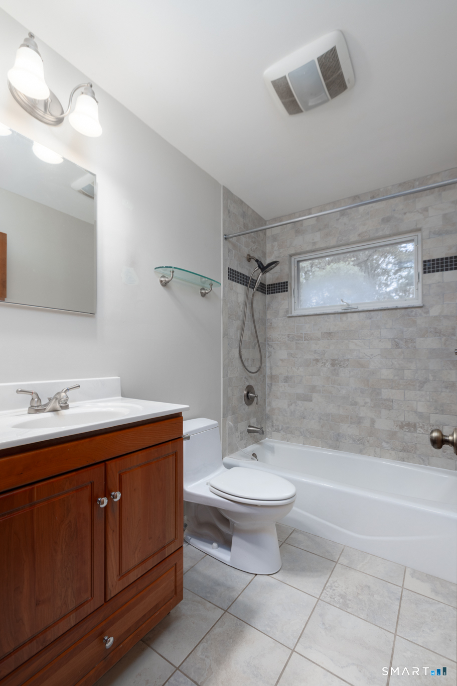 130 Pheasant Run Road Southington, CT 06489 - Photo 11 of 34 Gallery Image 11