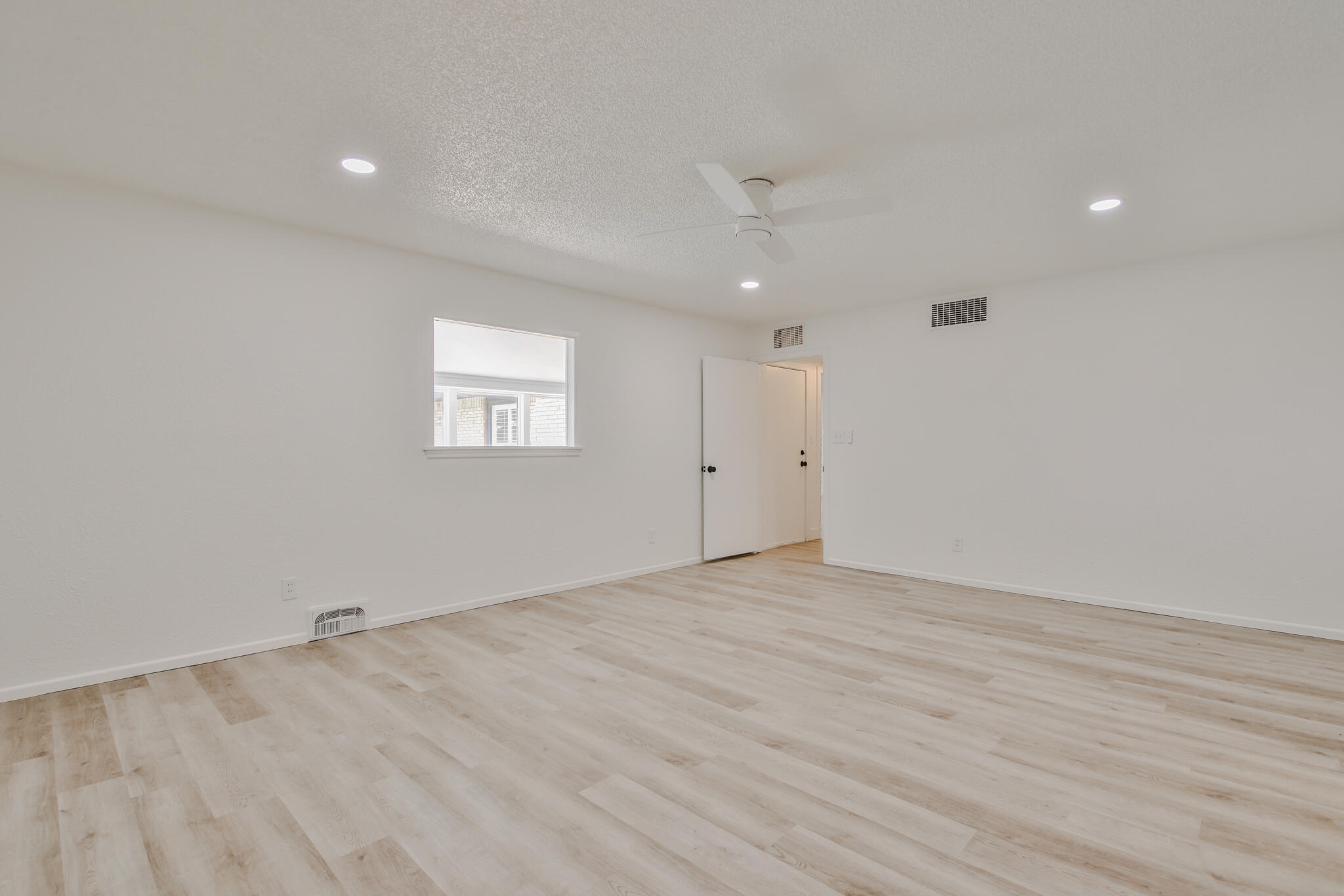 2102 South 4th Street Lamesa, TX 79331 - Photo 19 of 50 Haleydphotography-45