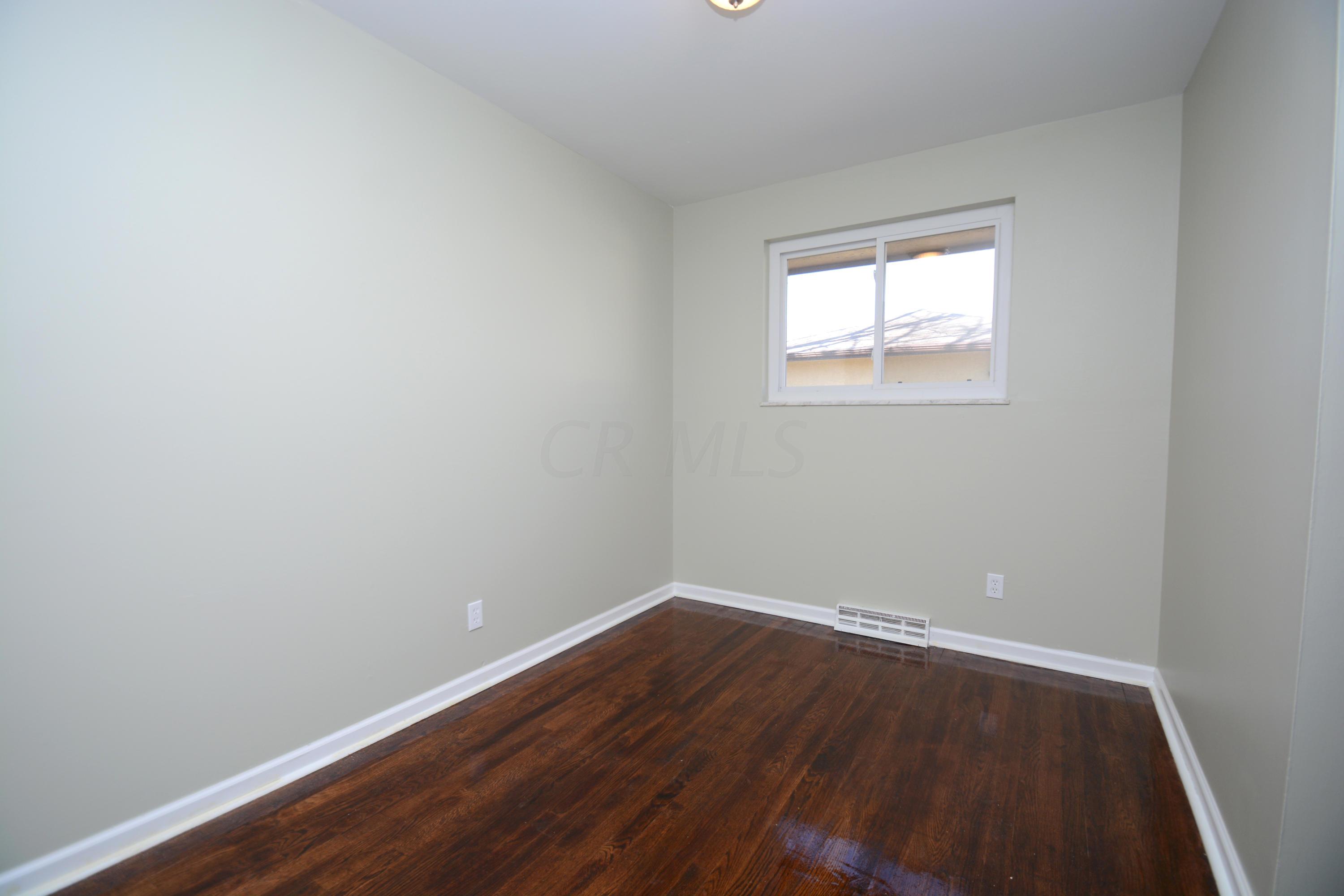 4490 Sandy Lane Road Columbus, OH 43224 - Photo 12 of 24 Gallery Image 12