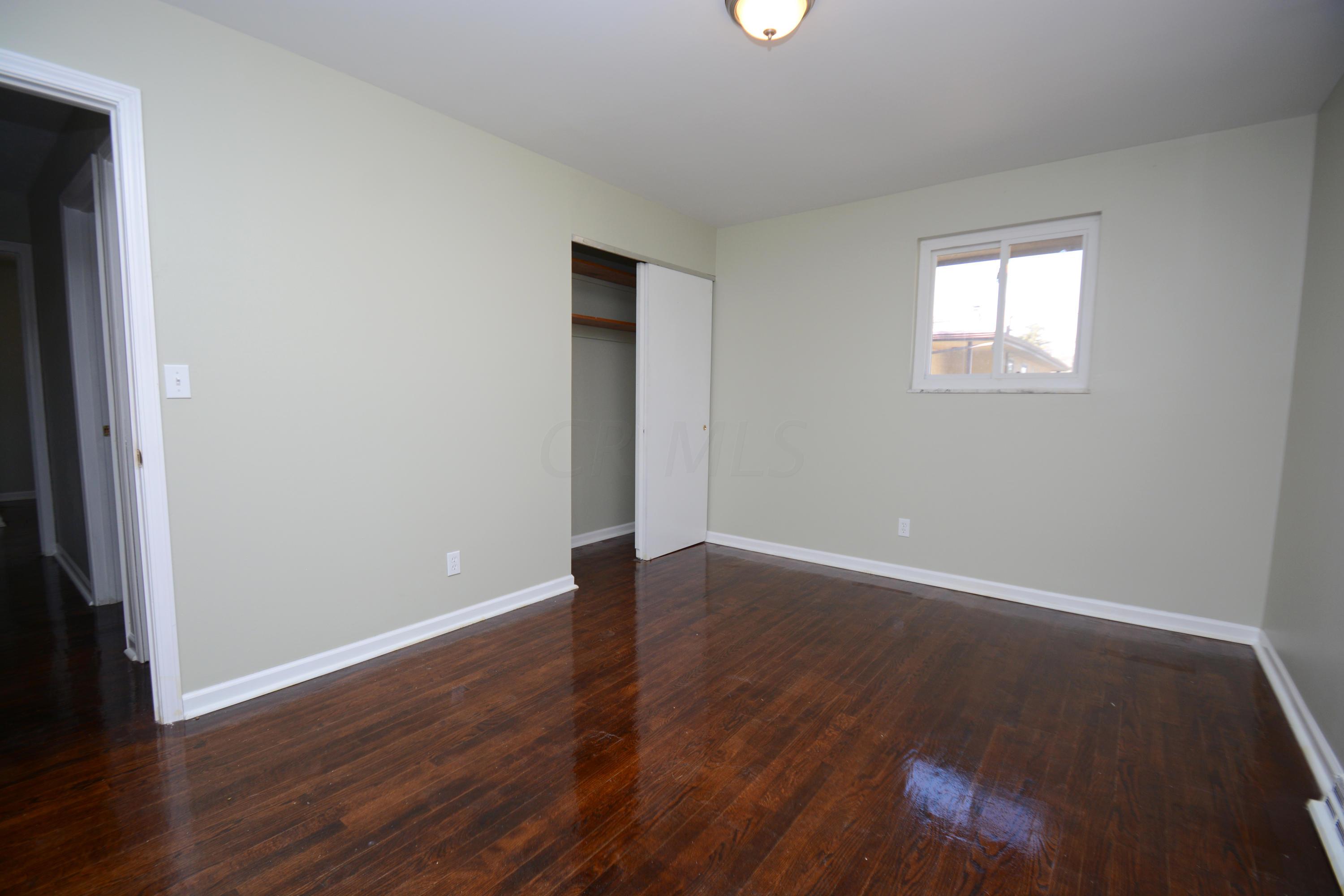 4490 Sandy Lane Road Columbus, OH 43224 - Photo 9 of 24 Gallery Image 9