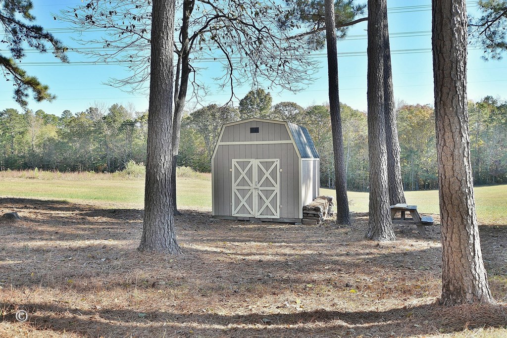 129 Hunter Road Cataula, GA 31804 - Photo 8 of 28 a view of a entrance gate of the house