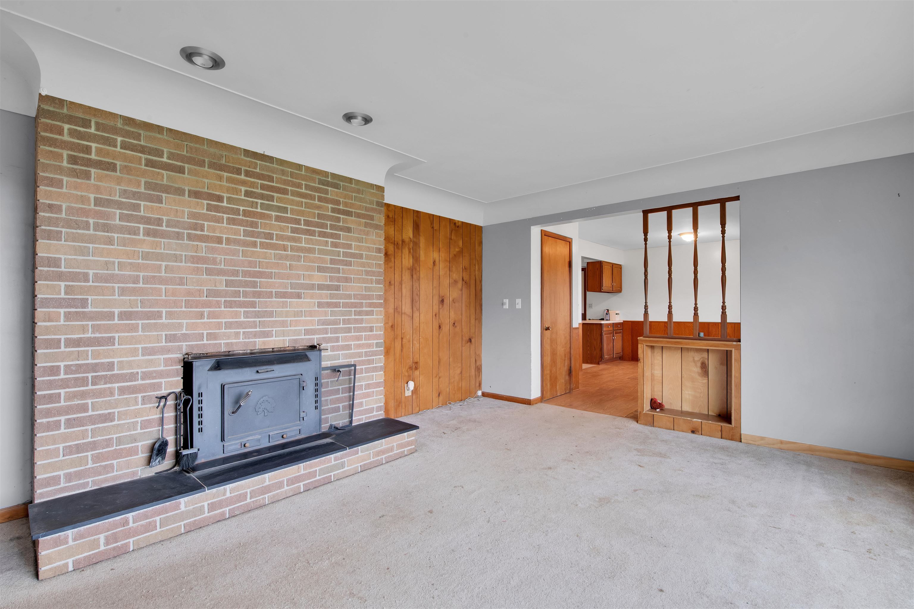11368 Gilbert Road Memphis, MI 48041 - Photo 5 of 33