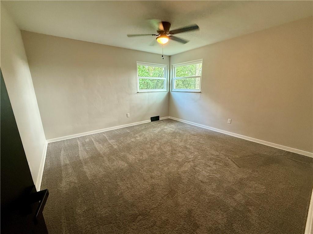 3548 Ridgewood Drive Pittsburgh, PA 15235 - Photo 12 of 25