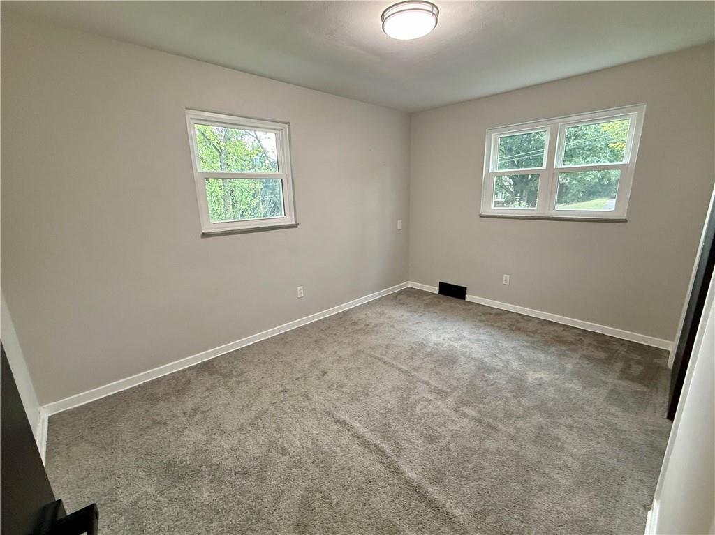 3548 Ridgewood Drive Pittsburgh, PA 15235 - Photo 10 of 25