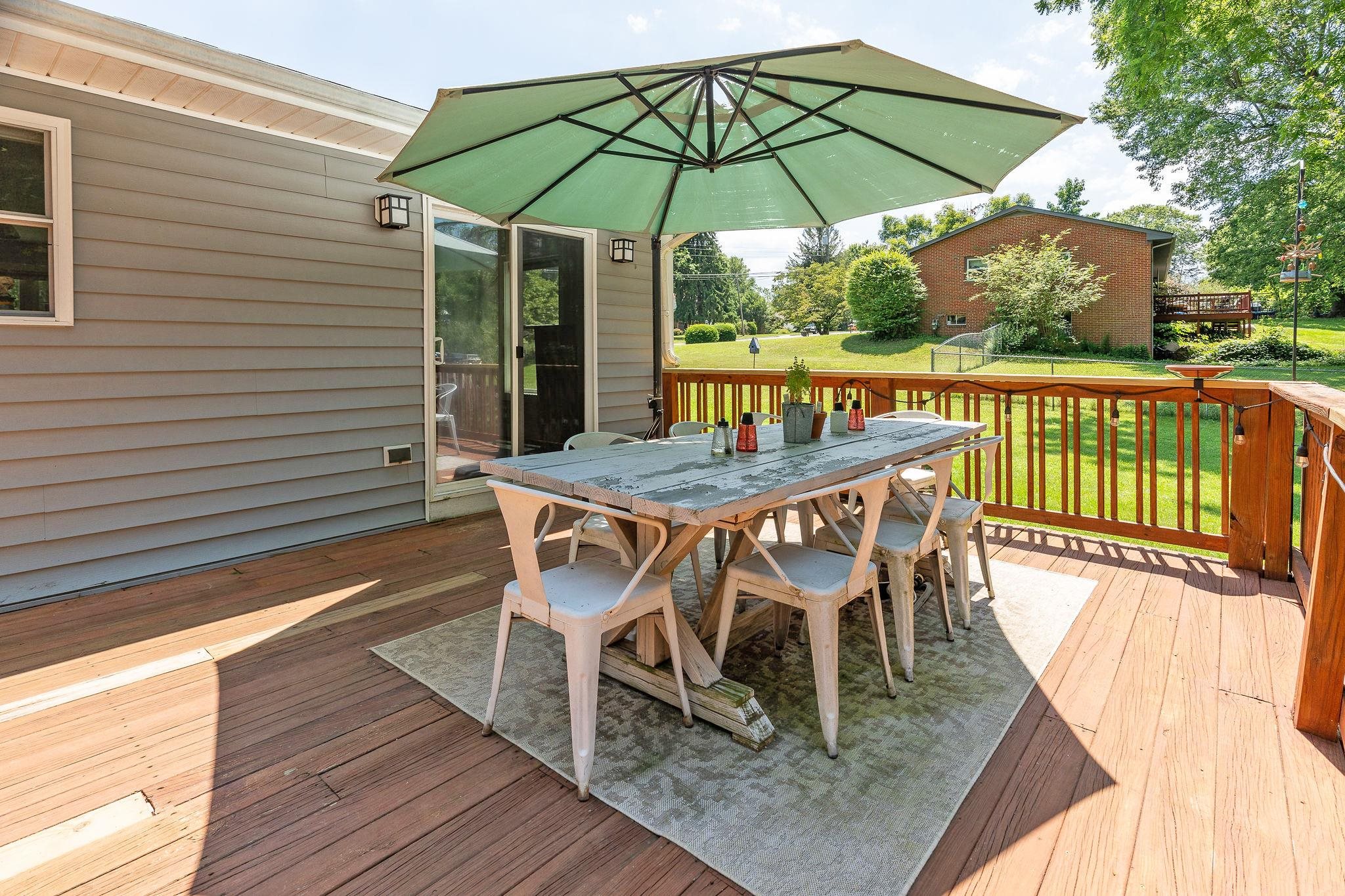 1215 Chatham Road Waynesboro, VA 22980 - Photo 15 of 59 Gallery Image 15