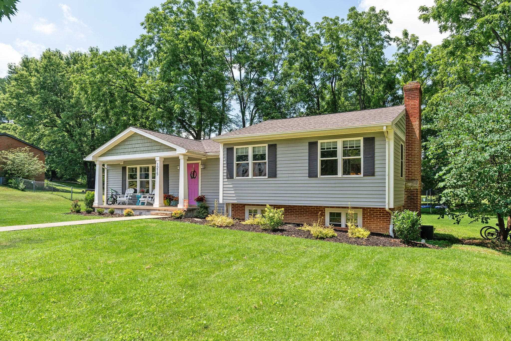 1215 Chatham Road Waynesboro, VA 22980 - Photo 2 of 59 Gallery Image 2