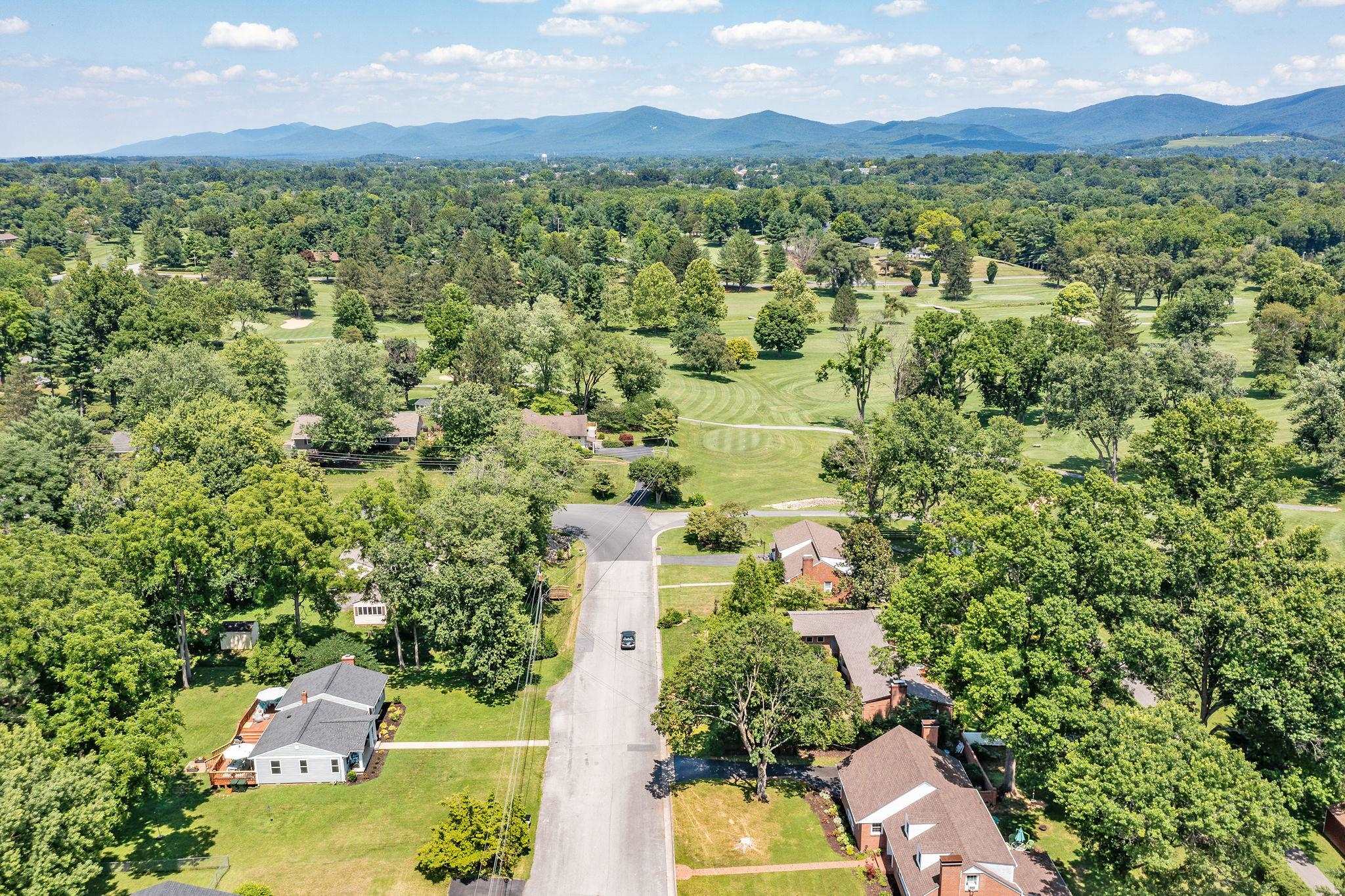 1215 Chatham Road Waynesboro, VA 22980 - Photo 23 of 59 Gallery Image 23
