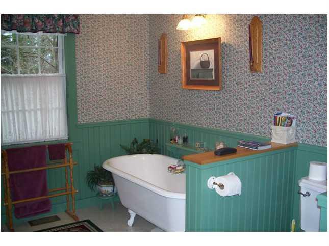 45 Boulder Ridge Turner, ME 04282 - Photo 21 of 35 Bathroom.