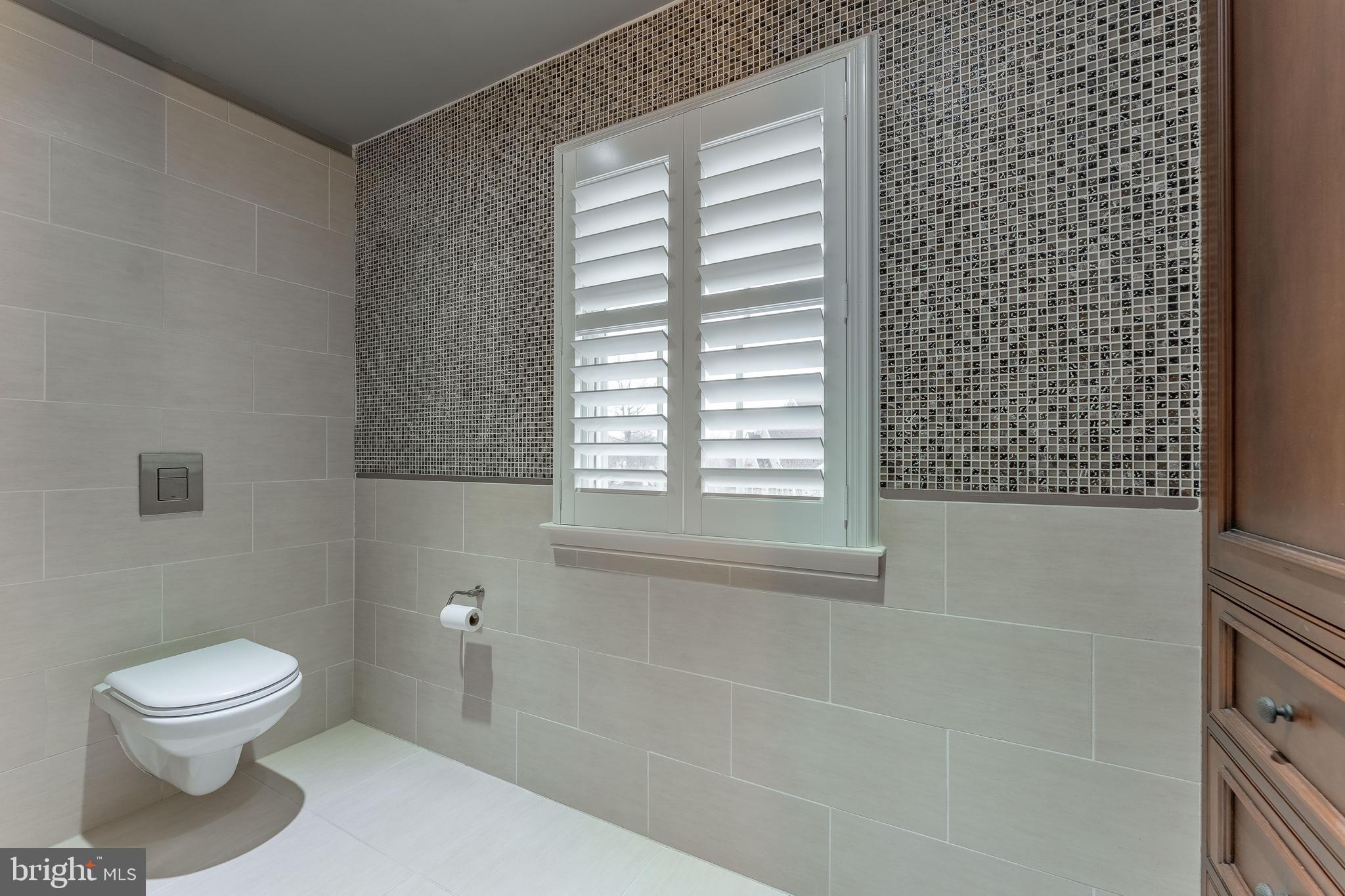 300 Bell Court Exton, PA 19341 - Photo 45 of 79 a bathroom with a toilet a sink and a bathtub