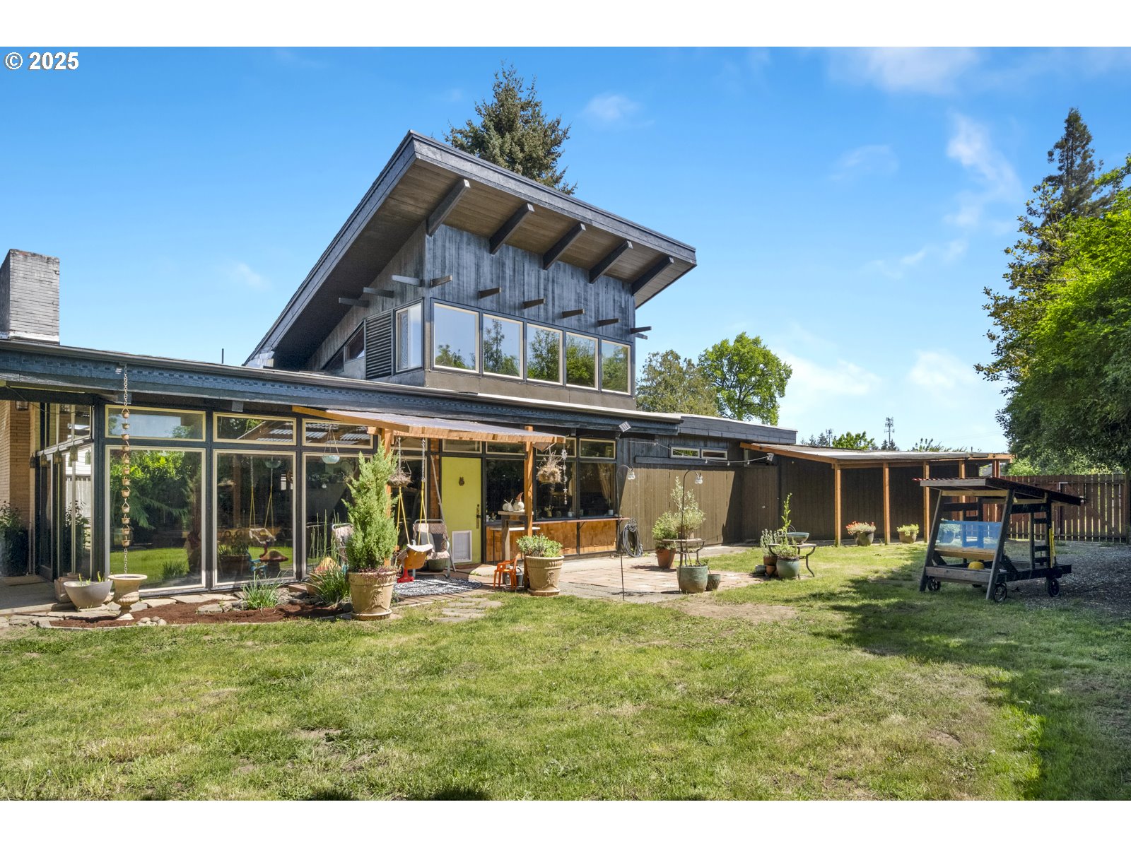 51771 Southwest Old Portland Road Scappoose, OR 97056 - Photo 1 of 48 Gallery Image 1