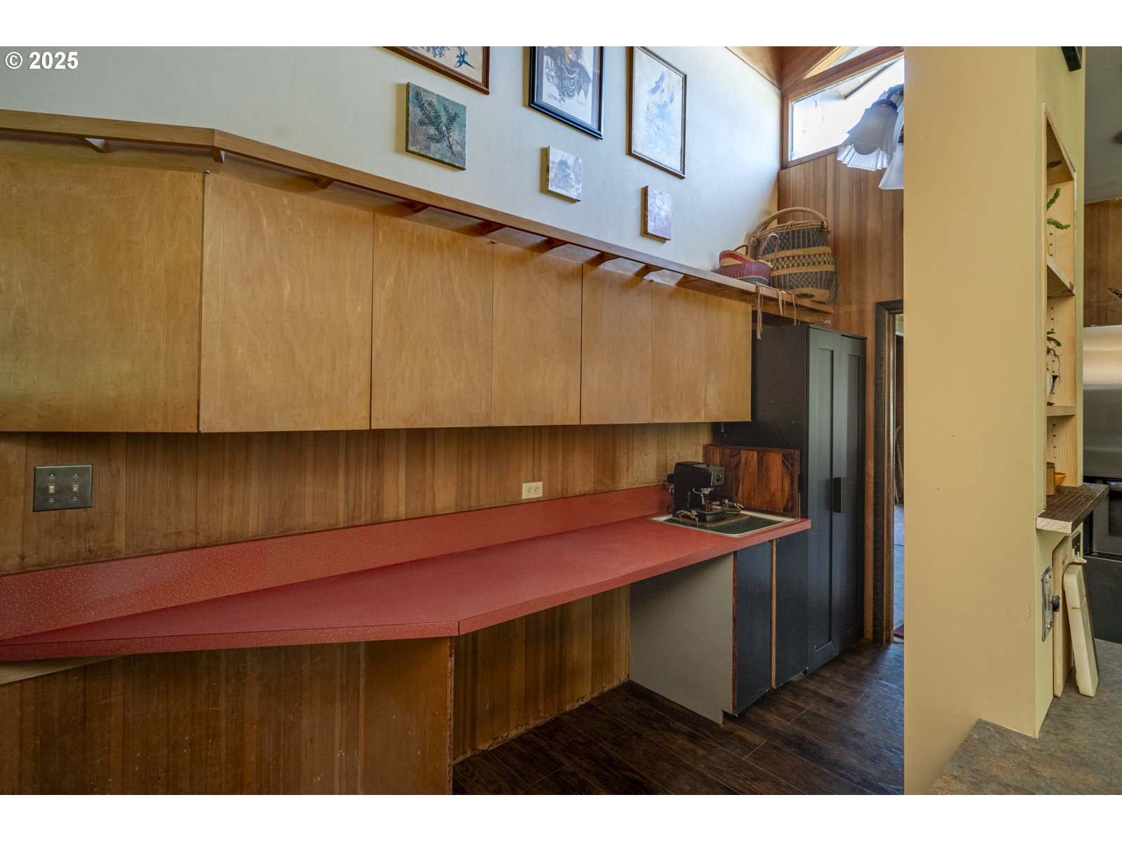 51771 Southwest Old Portland Road Scappoose, OR 97056 - Photo 10 of 48 Gallery Image 10