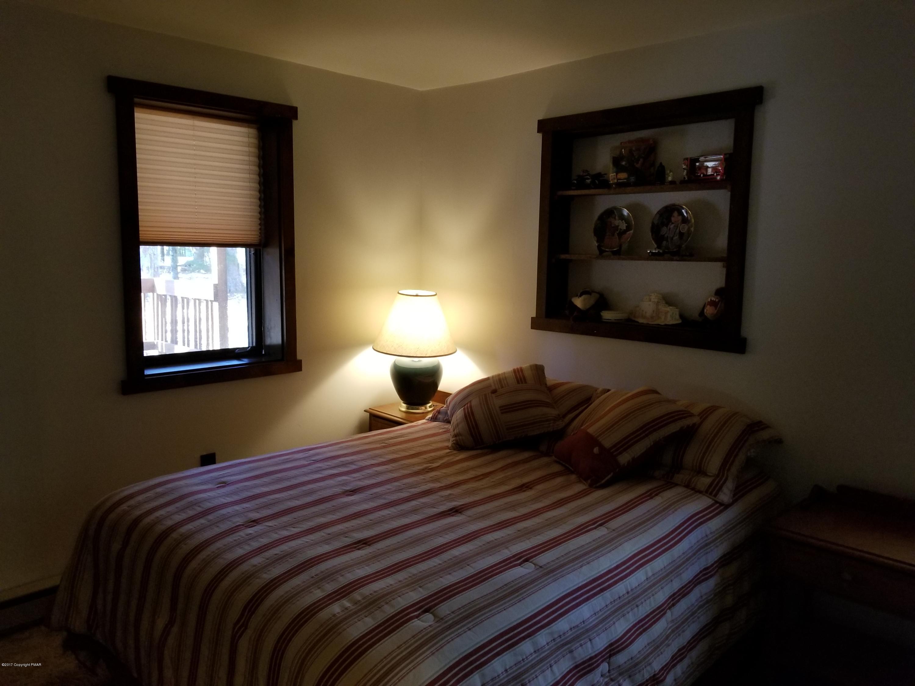 247 King Arthur Road Blakeslee, PA 18610 - Photo 28 of 56 20171112_120117