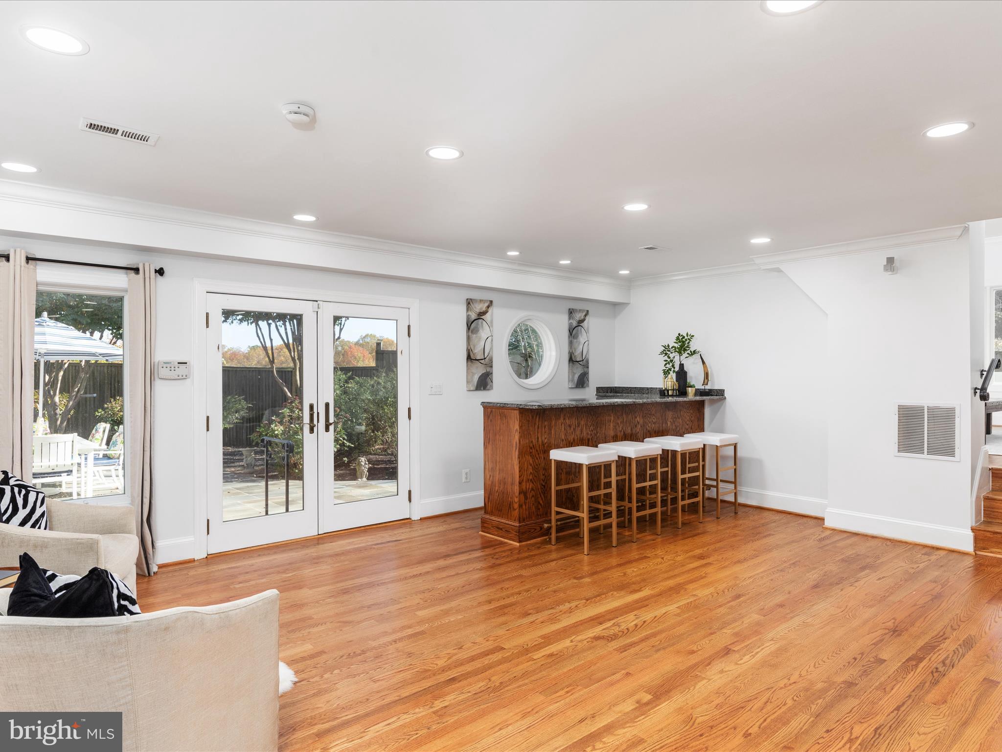 933 Ridge Drive McLean, VA 22101 - Photo 30 of 71 2E6A1820_933 Ridge Dr - Absolute Altitude - 10 - 2