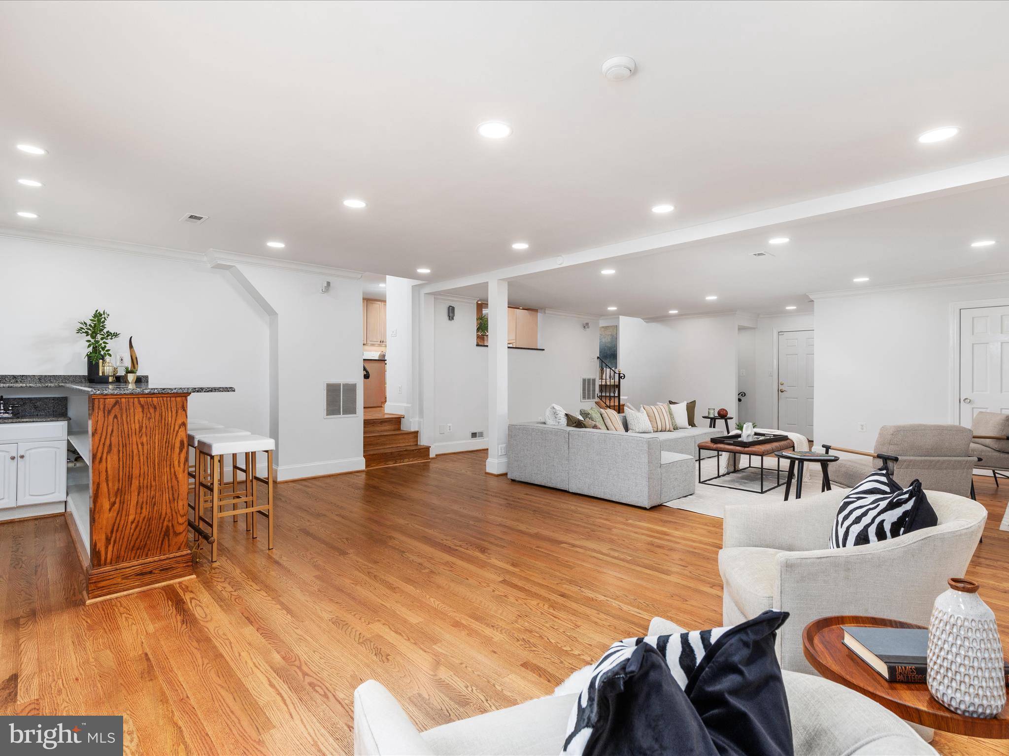 933 Ridge Drive McLean, VA 22101 - Photo 32 of 71 2E6A1826_933 Ridge Dr - Absolute Altitude - 10 - 2