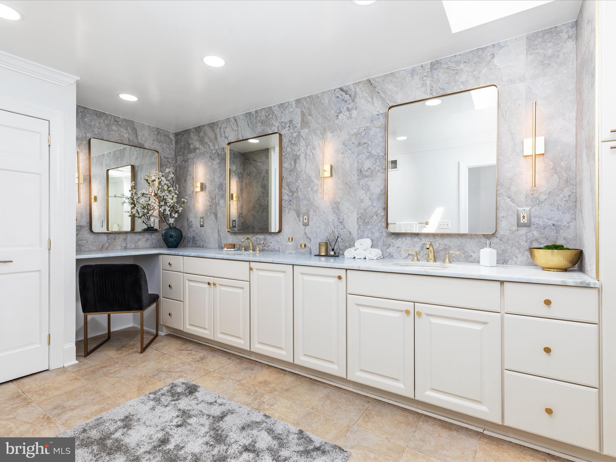 933 Ridge Drive McLean, VA 22101 - Photo 42 of 71 2E6A1889_933 Ridge Dr - Absolute Altitude - 10 - 2