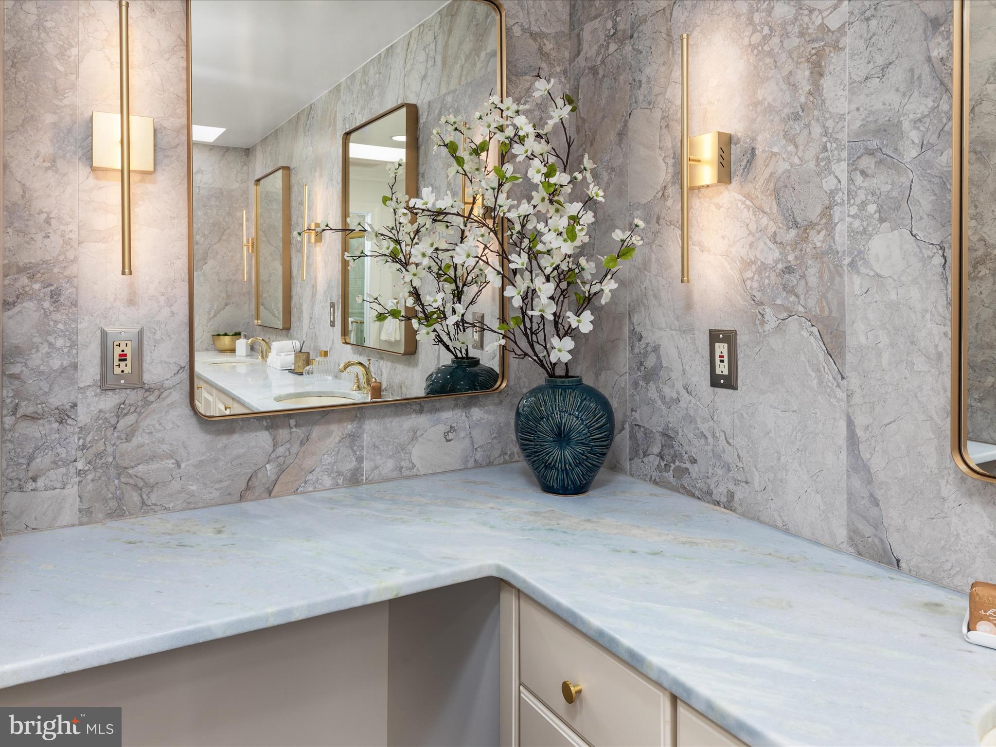 933 Ridge Drive McLean, VA 22101 - Photo 43 of 71 2E6A1898_933 Ridge Dr - Absolute Altitude - 10 - 2