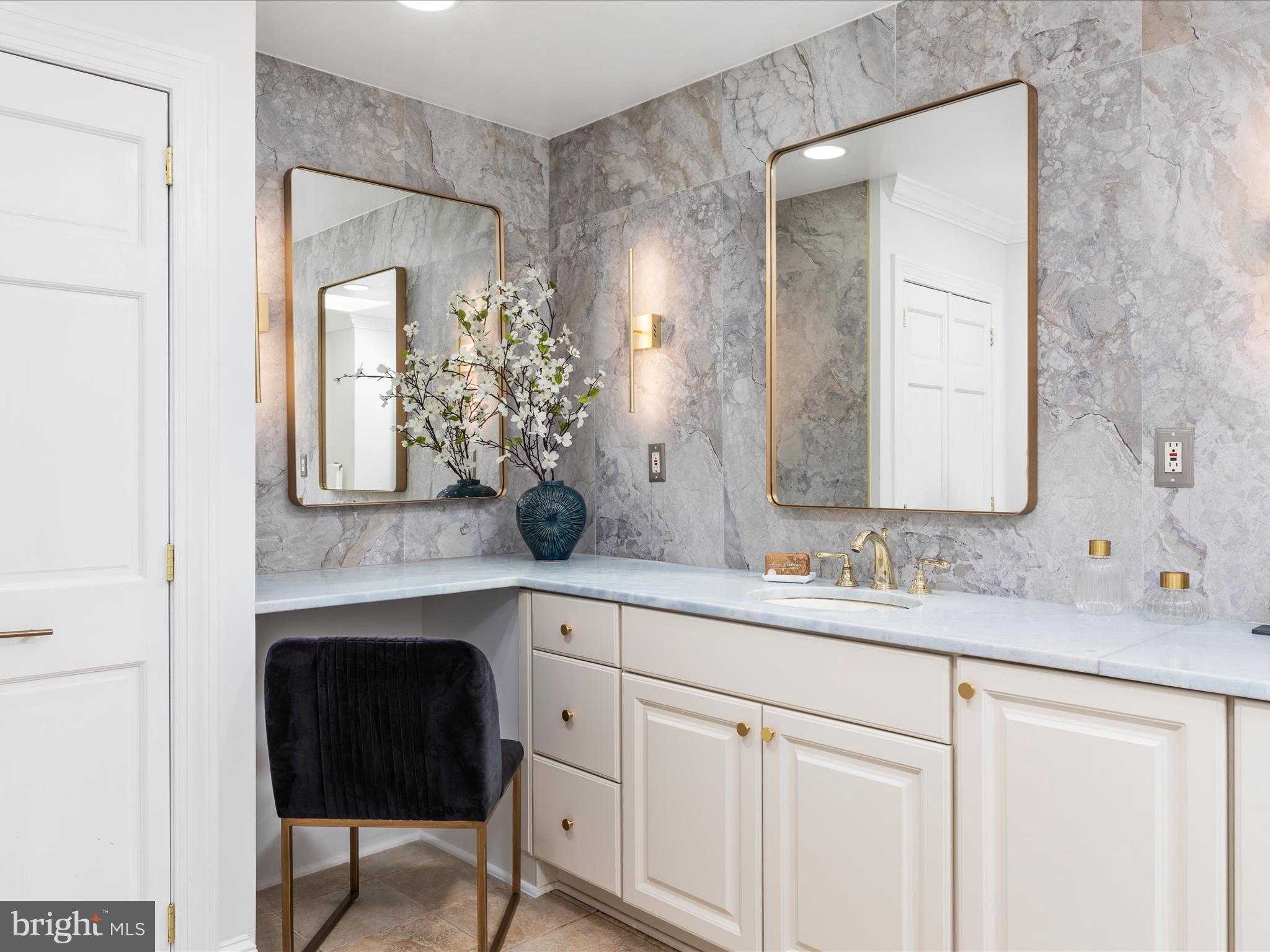 933 Ridge Drive McLean, VA 22101 - Photo 44 of 71 2E6A1903_933 Ridge Dr - Absolute Altitude - 10 - 2