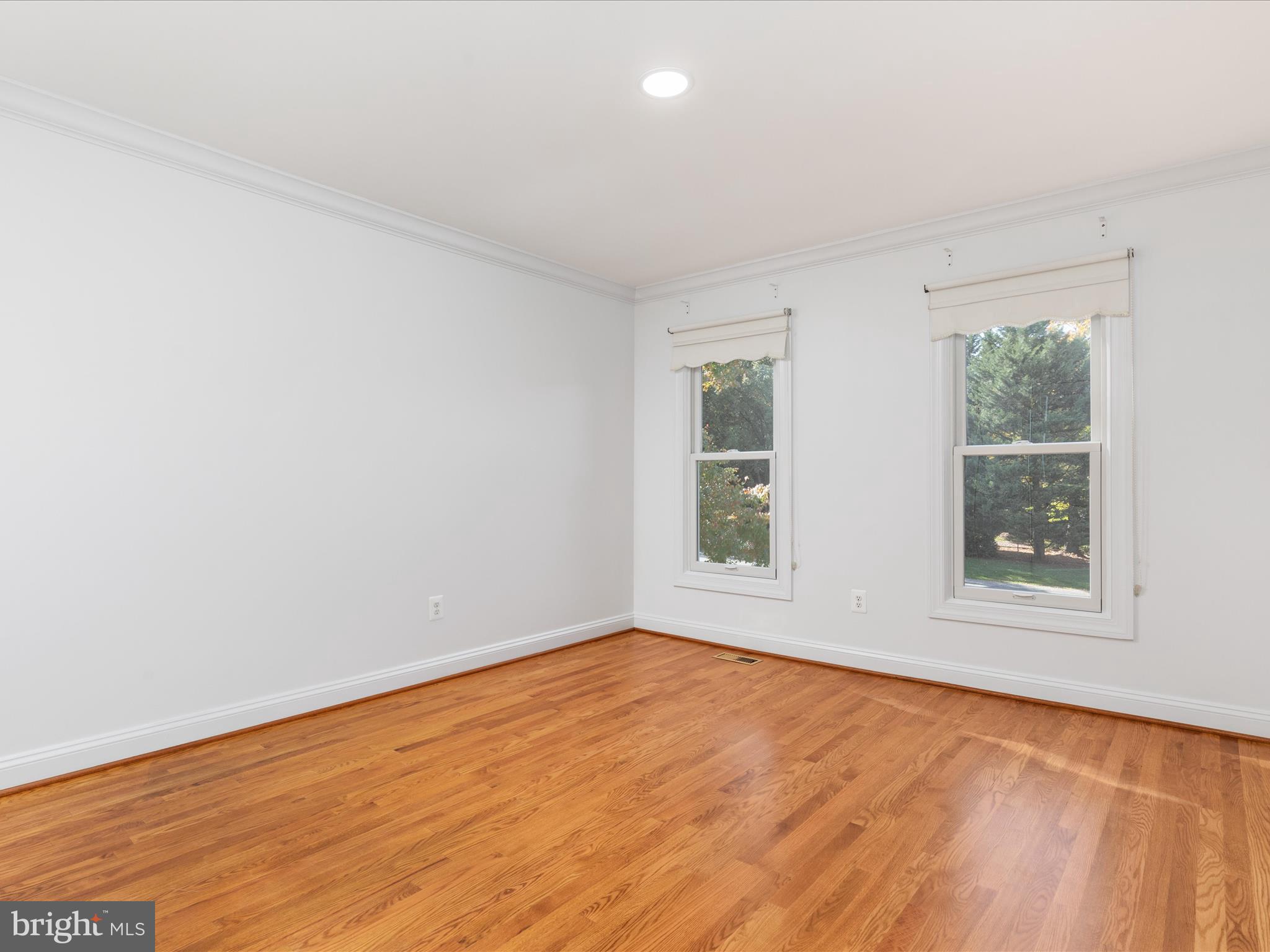 933 Ridge Drive McLean, VA 22101 - Photo 47 of 71 2E6A1837_933 Ridge Dr - Absolute Altitude - 10 - 2