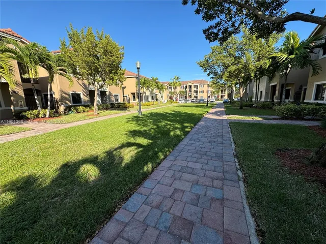 $359,990 | 22411 Southwest 88th Place, Unit 1426, Cutler Bay, FL 33190