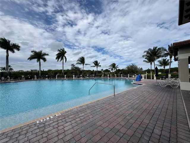 $359,990 | 22411 Southwest 88th Place, Unit 1426, Cutler Bay, FL 33190