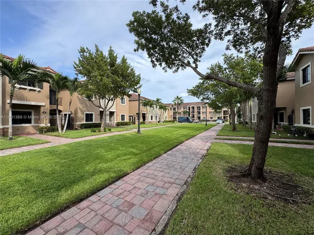 $359,990 | 22411 Southwest 88th Place, Unit 1426, Cutler Bay, FL 33190