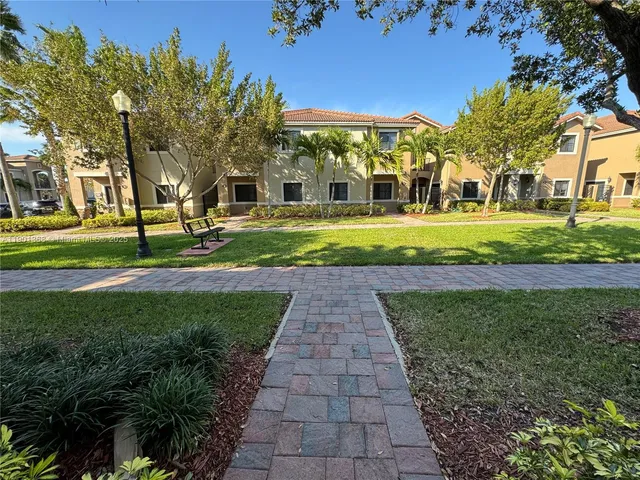 $359,990 | 22411 Southwest 88th Place, Unit 1426, Cutler Bay, FL 33190