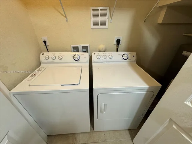 $359,990 | 22411 Southwest 88th Place, Unit 1426, Cutler Bay, FL 33190