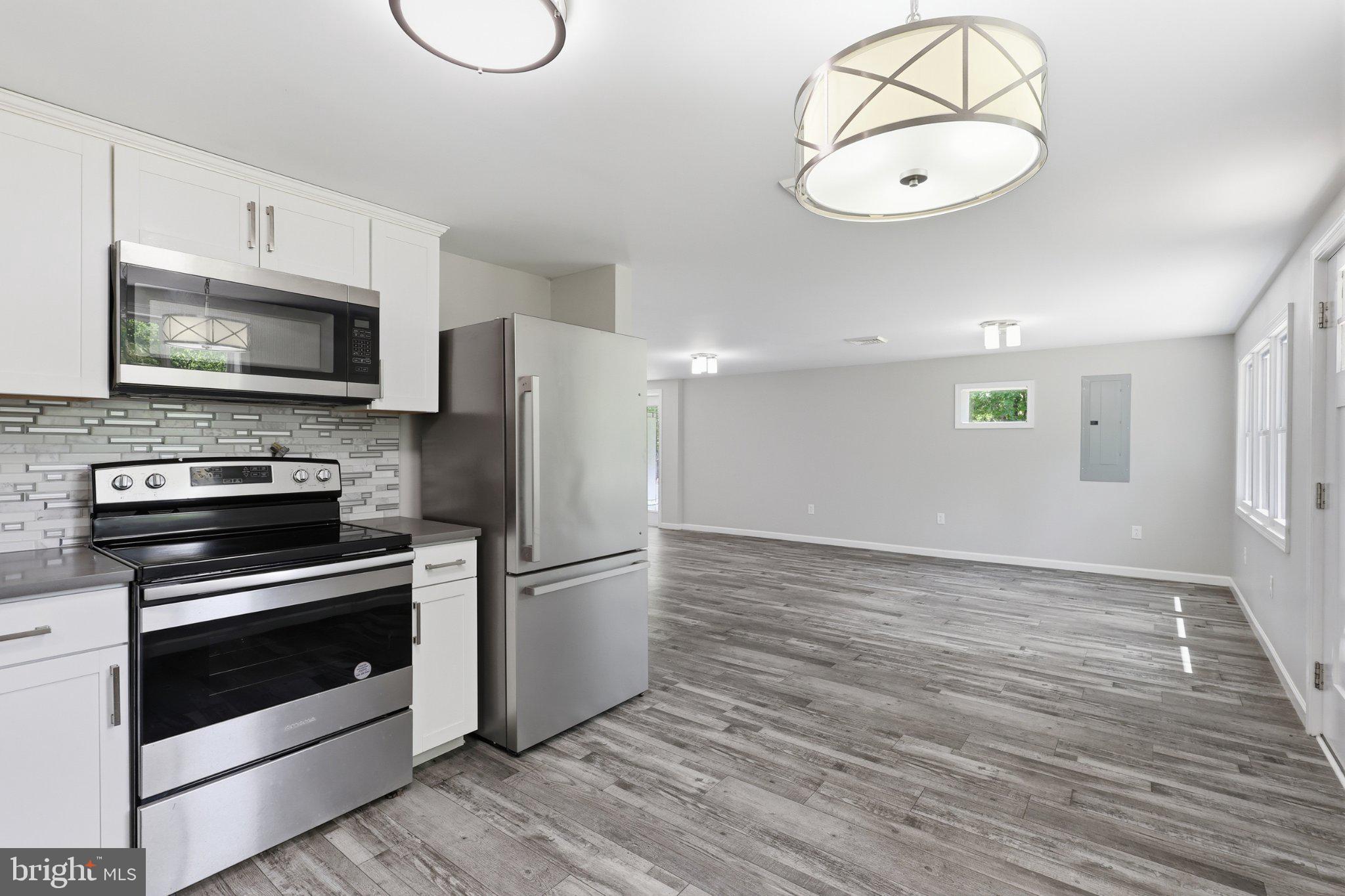 125 Ashland Drive Ridgeley, WV 26753 - Photo 9 of 41 Modern kitchen with open layout charm.