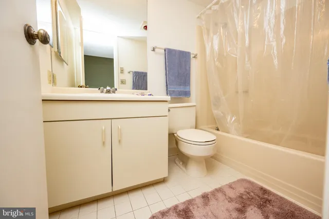 $394,000 | 5 Lakeview Court, Unit 5C, McHenry, MD 21541