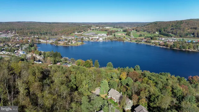 $394,000 | 5 Lakeview Court, Unit 5C, McHenry, MD 21541