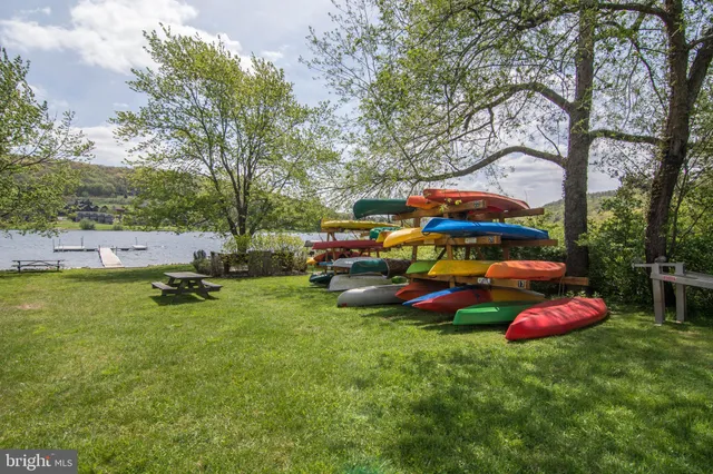 $394,000 | 5 Lakeview Court, Unit 5C, McHenry, MD 21541