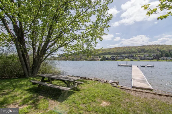 $389,000 | 5 Lakeview Court, Unit 5C, McHenry, MD 21541