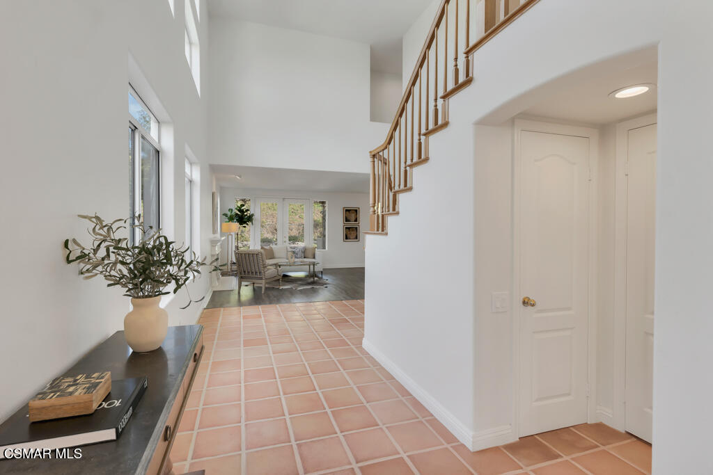 3842 Timberridge Road Moorpark, CA 93021 - Photo 10 of 75 3842 Timberridge Rd- HsHProd-32