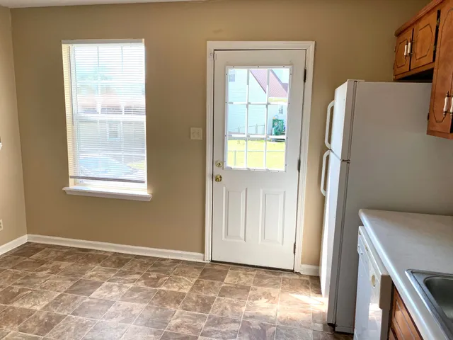 $1,050 | 101 Grant Avenue, Oak Grove, KY 42262