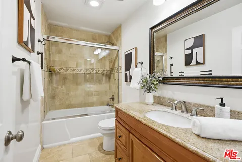 $1,890,000 | 234 South Tower Drive, Unit 3, Beverly Hills, CA 90211