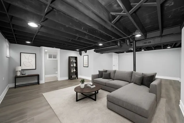 $3,200 | 9624 West Shore Drive, Unit 9624, Oak Lawn, IL 60453