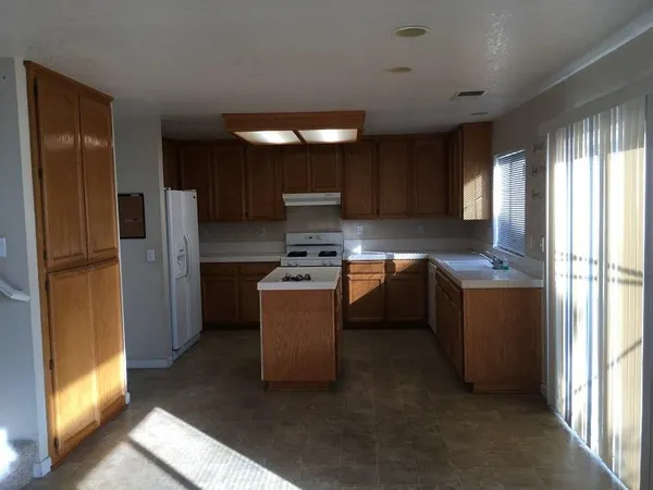 $2,750 | 1756 Countrywood Lane, Tracy, CA 95376